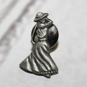 ⛳️ Beautiful Girl Golfer Pewter Lapel Pin · 7/8"